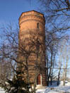 Старая водонапорная башня -памятник промышленной архитектуры начала ХХ века